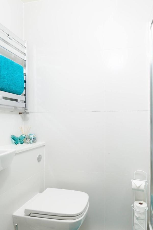 Three Bedroom Apartment By Beautiful Park Londra Dış mekan fotoğraf