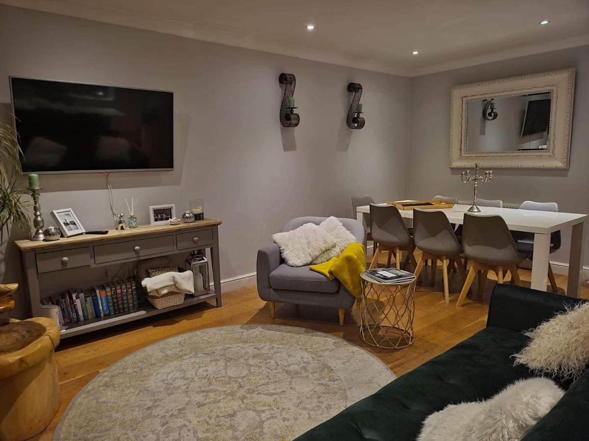 Three Bedroom Apartment By Beautiful Park Londra Dış mekan fotoğraf