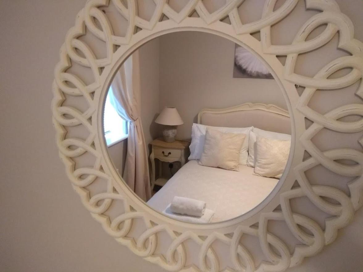 Three Bedroom Apartment By Beautiful Park Londra Dış mekan fotoğraf
