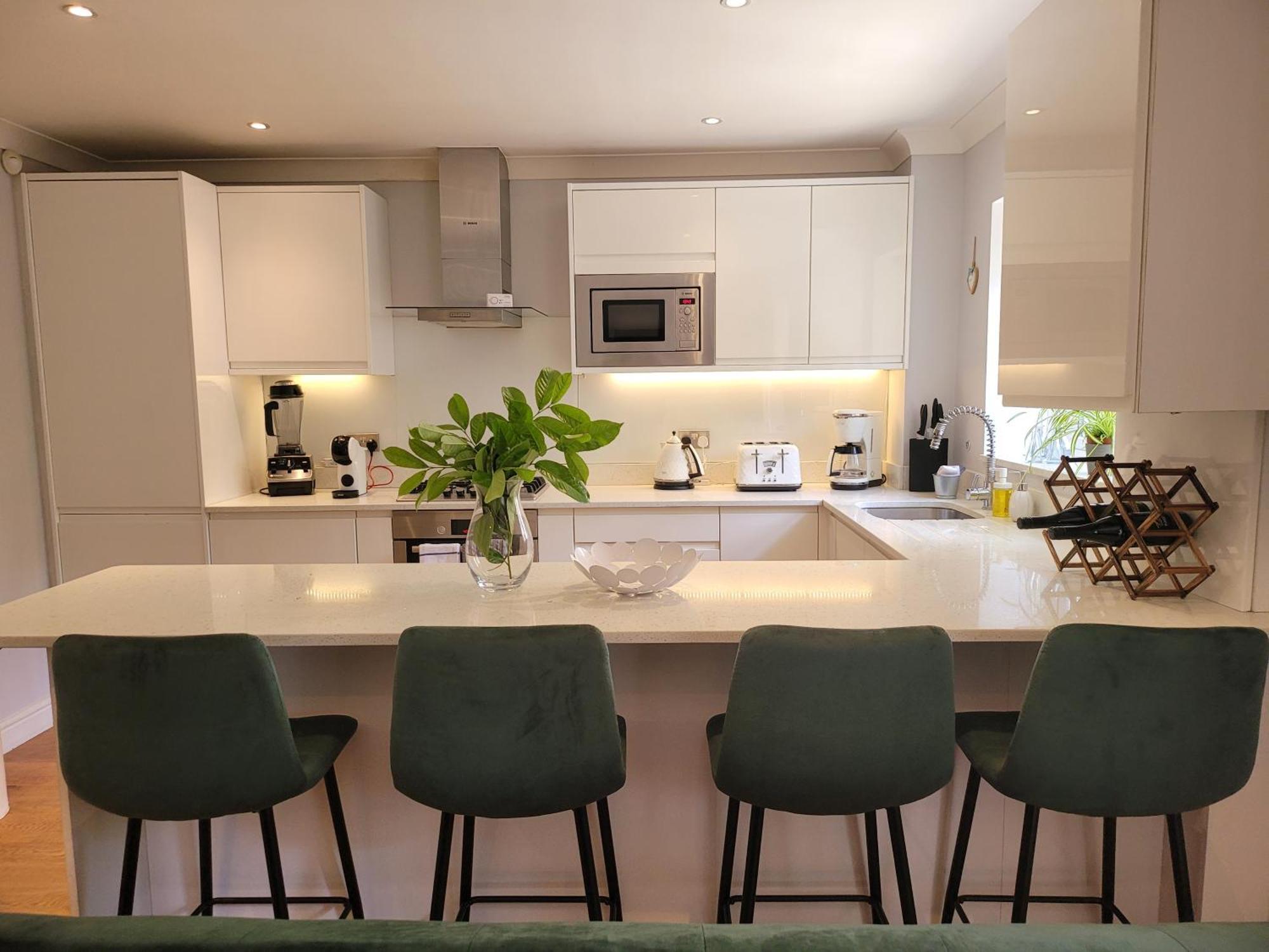 Three Bedroom Apartment By Beautiful Park Londra Dış mekan fotoğraf